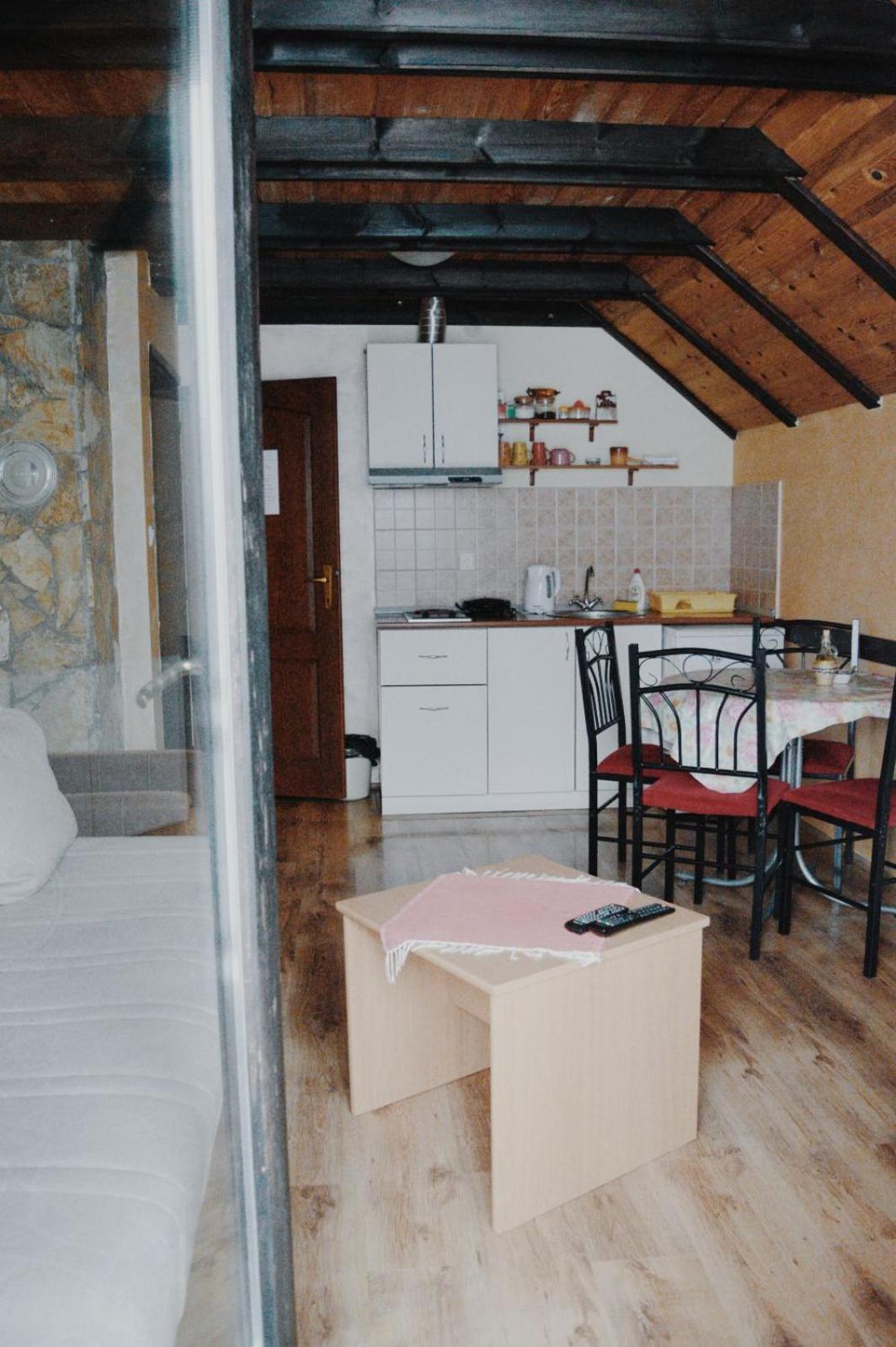 Apartment Tarski Konaci Mitrovac Room photo